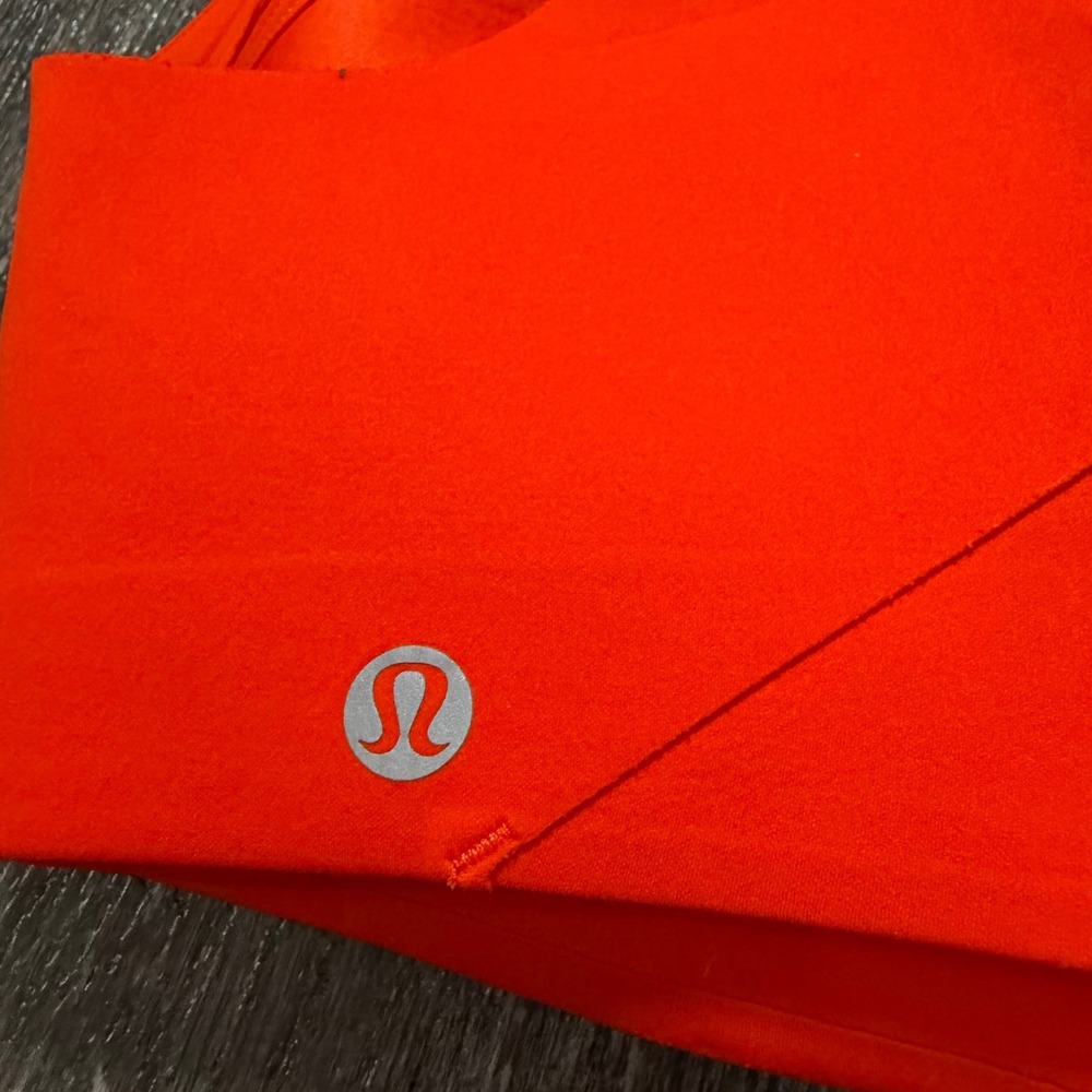 Lululemon Front Zip Sports Bra Womens 34D Orange High Impact Criss Cross Back - Picture 3 of 4